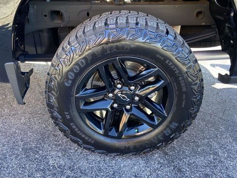 Certified 2024 Chevrolet Silverado 1500 LT Trail Boss image 30