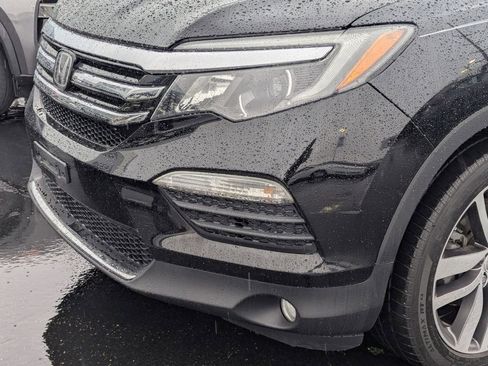 Used 2017 Honda Pilot Touring image 12