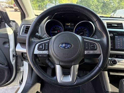 Used 2016 Subaru Outback 2.5i Limited AWD/4WD image 15