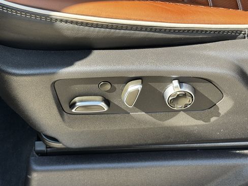 Used 2024 GMC Sierra 3500 Denali Ultimate image 31