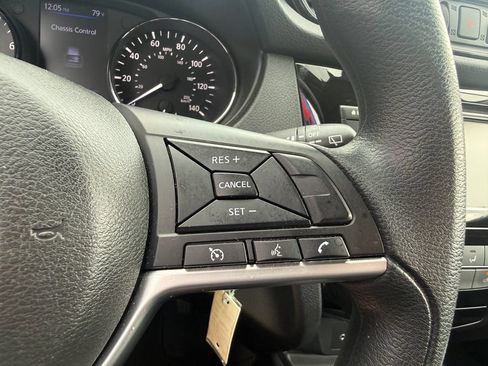 Used 2020 Nissan Rogue S FWD image 20