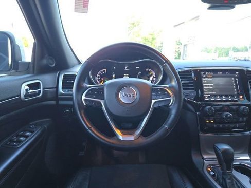 Used 2022 Jeep Grand Cherokee Laredo X AWD/4WD image 53