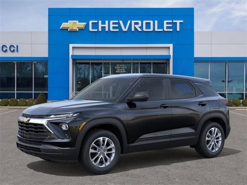 New 2026 Chevrolet TrailBlazer LS image 2