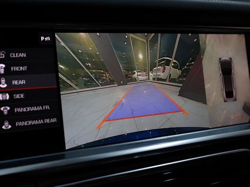 Used 2021 Porsche Panamera GTS w/ Premium Package image 53