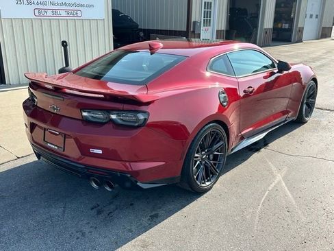 Used 2019 Chevrolet Camaro ZL1 image 3