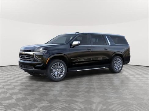 New 2026 Chevrolet Suburban Premier image 2