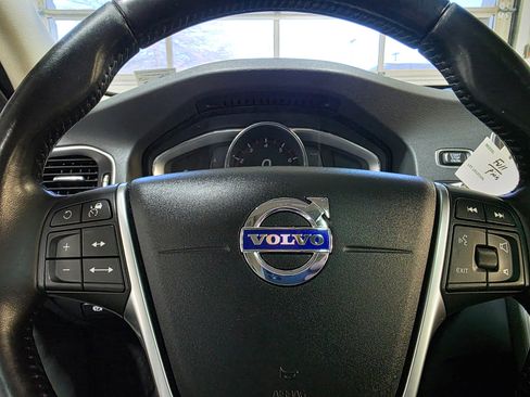 Used 2018 Volvo S60 T5 Inscription Platinum image 28