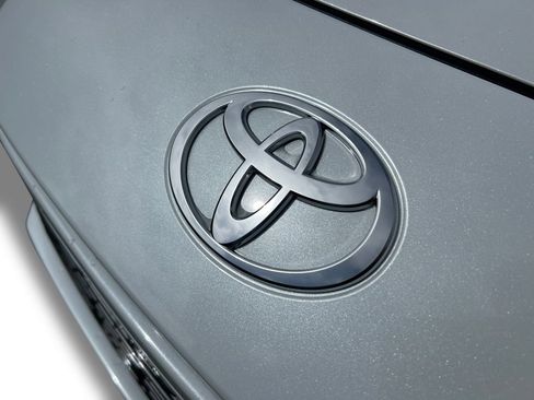 Used 2026 Toyota Camry XLE AWD/4WD image 31