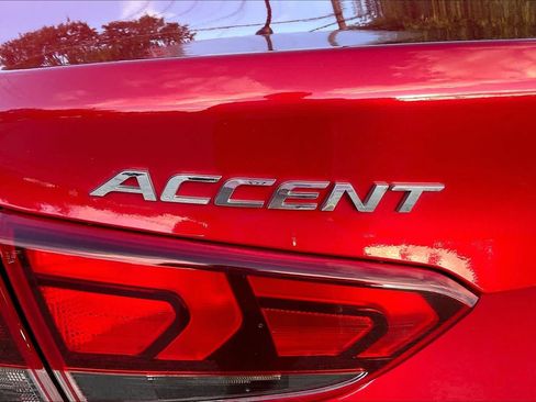 Used 2022 Hyundai Accent SE FWD image 30