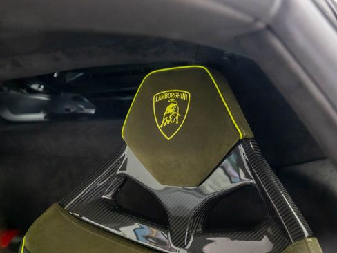 Used 2024 Lamborghini Huracan Sterrato AWD/4WD image 16