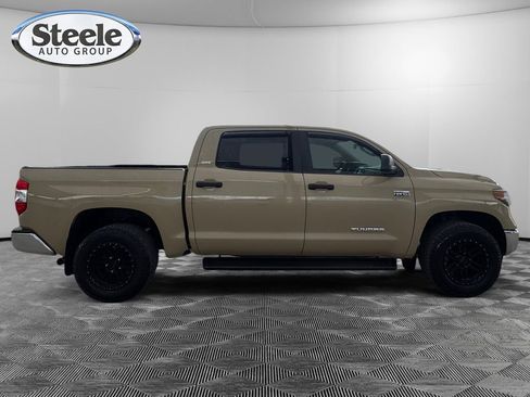 Used 2020 Toyota Tundra SR5 w/ SR5 Leather Package image 6