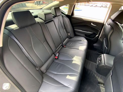 Used 2025 Acura TLX w/ Technology Package image 19
