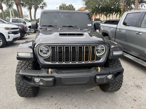 Used 2021 Jeep Wrangler Unlimited Rubicon w/ Trailer Tow Package AWD/4WD image 2