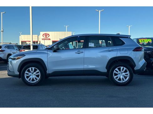 New 2026 Toyota Corolla Cross L image 32