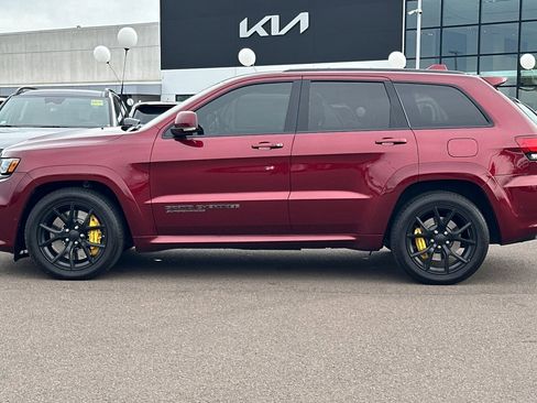Used 2021 Jeep Grand Cherokee Trackhawk image 7