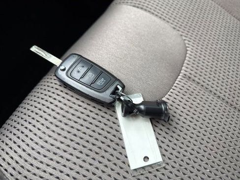 Used 2022 Hyundai Santa Fe SE image 31