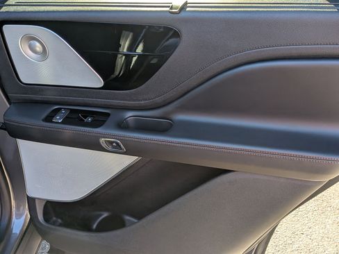 Used 2021 Lincoln Aviator Reserve w/ Equipment Group 208A image 35