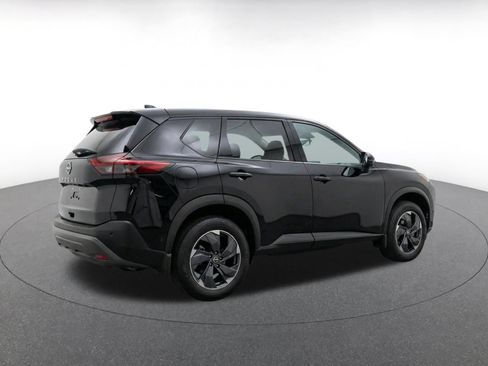 Used 2025 Nissan Rogue SV FWD image 9