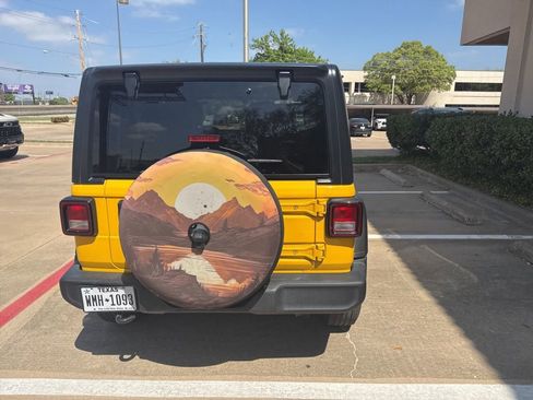 Used 2021 Jeep Wrangler Sport S image 14