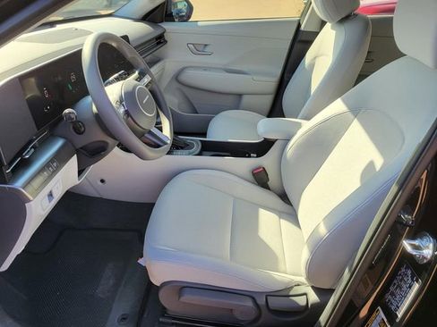 New 2026 Hyundai Kona SE image 13