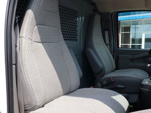New 2025 Chevrolet Express 2500 Work Van w/ Driver Convenience Package image 42