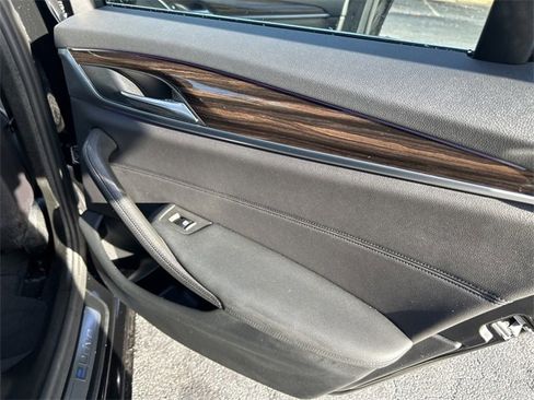 Used 2019 BMW 530e w/ Convenience Package image 15