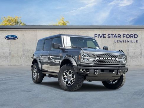 Used 2024 Ford Bronco Badlands AWD/4WD image 1