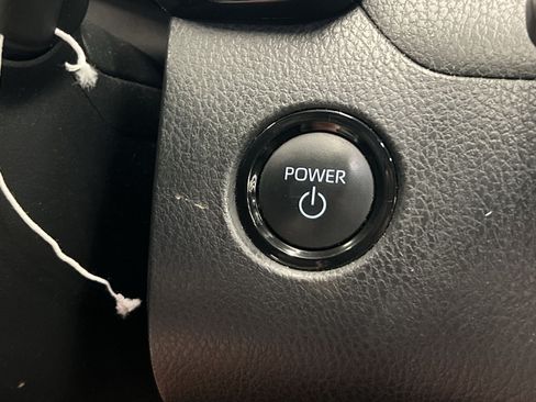 Used 2025 Toyota Camry SE w/ Convenience Package FWD image 30