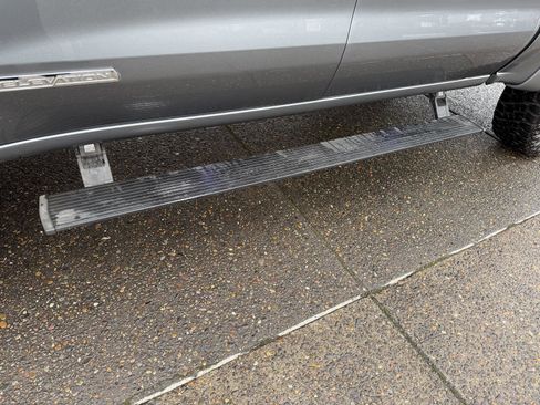 Used 2021 GMC Sierra 1500 Elevation image 11