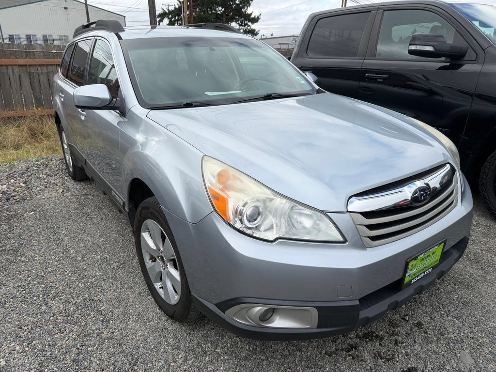 Used 2012 Subaru Outback 2.5i Premium AWD/4WD image 3