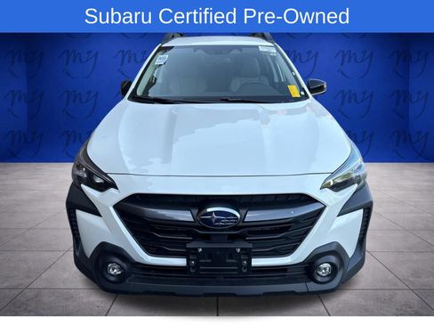 Certified 2025 Subaru Outback Premium AWD/4WD image 3
