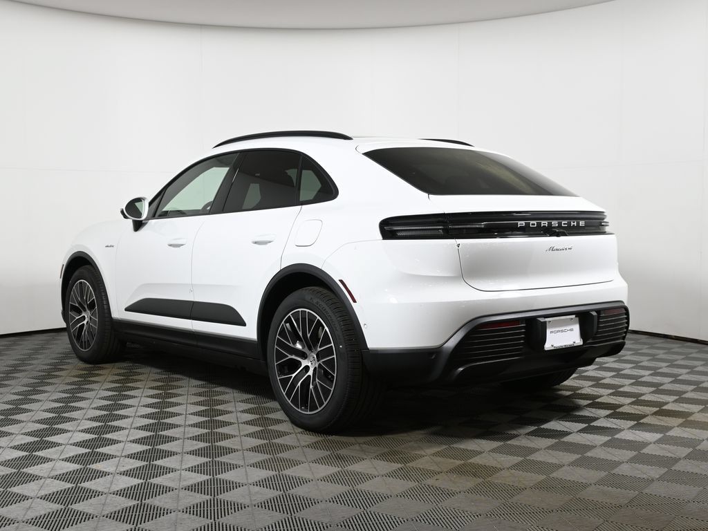 Used 2026 Porsche Macan 4 Electric AWD/4WD image 3