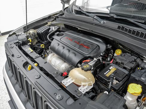 Used 2017 Jeep Renegade Trailhawk image 53