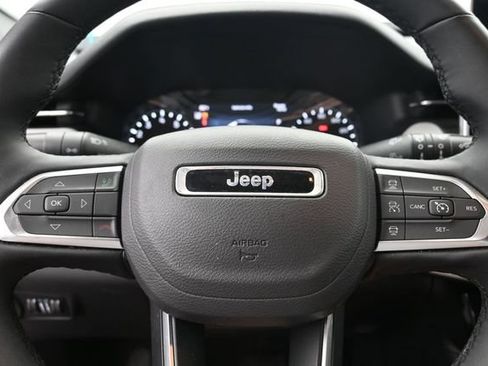 Used 2025 Jeep Compass Limited AWD/4WD image 30