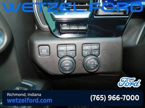 Used 2024 Chevrolet Silverado 1500 LTZ w/ LTZ Premium Package AWD/4WD image 32