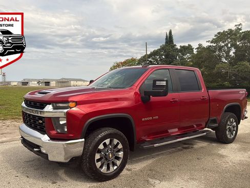 Used 2022 Chevrolet Silverado 2500 LT w/ Convenience Package AWD/4WD image 1