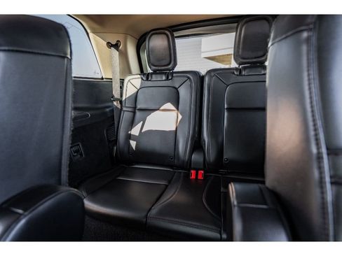 Used 2022 Lincoln Aviator Reserve w/ Elements Package Plus image 28