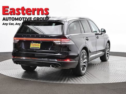 Used 2025 Lincoln Aviator Reserve w/ Illumination Package AWD/4WD image 5