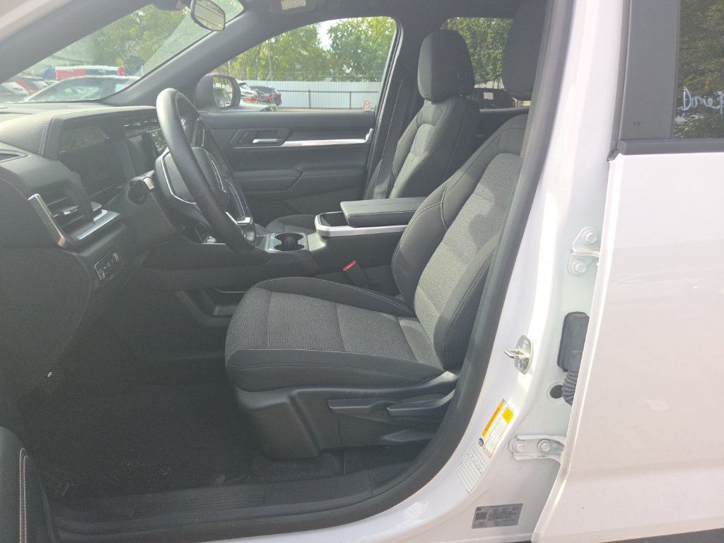 Used 2026 GMC Terrain Elevation FWD image 3