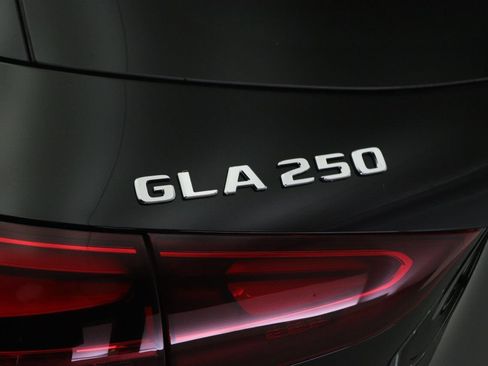 Certified 2026 Mercedes-Benz GLA 250 image 19