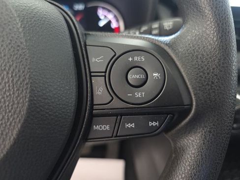 Used 2025 Toyota RAV4 XLE image 14