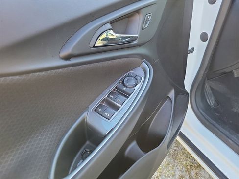 Used 2024 Chevrolet Malibu LT image 11