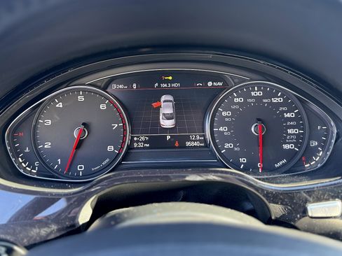 Used 2014 Audi A8 L 4.0T image 27