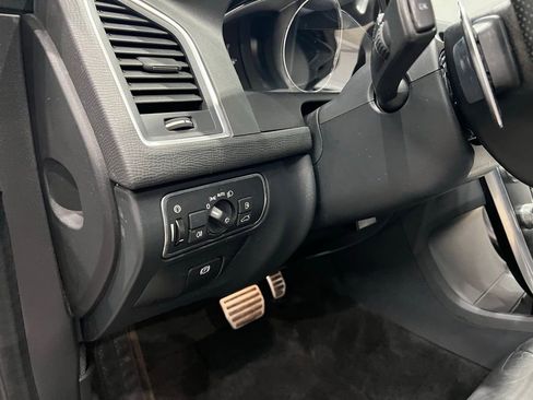 Used 2016 Volvo XC60 T6 R-Design w/ Climate Package image 40