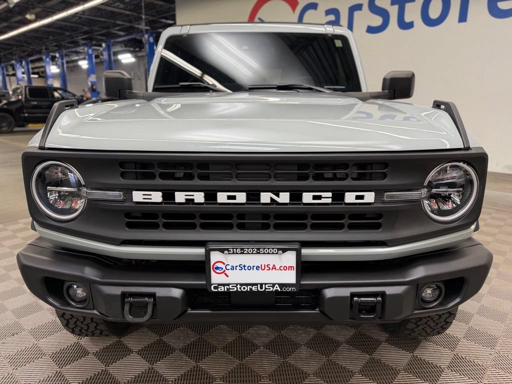 Used 2023 Ford Bronco Black Diamond AWD/4WD image 2