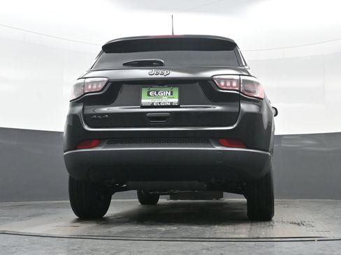 New 2026 Jeep Compass Latitude image 14