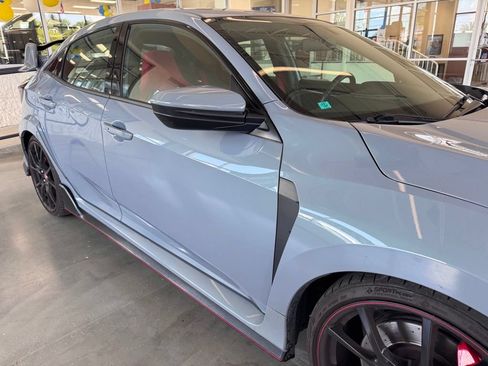 Used 2019 Honda Civic Type R image 18