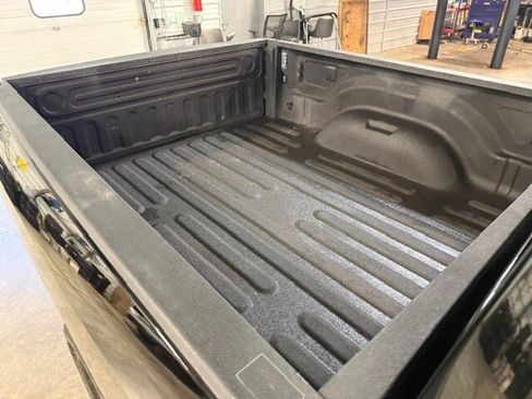 Used 2025 RAM 2500 Big Horn AWD/4WD image 20