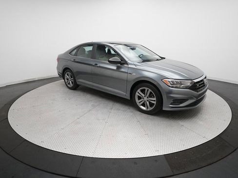 Used 2020 Volkswagen Jetta R-Line w/ R-Line Cold Weather Package image 13