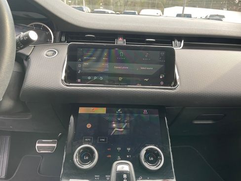 Used 2023 Land Rover Range Rover Evoque R-Dynamic S image 17